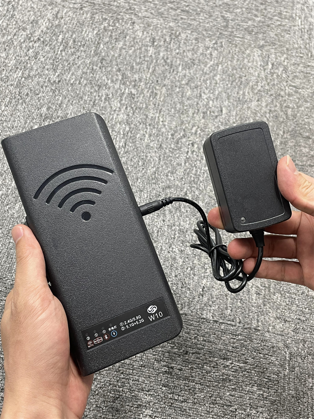 Mobiler WiFi 2.4G 5G Jammer, das mit Netzstrom betrieben wird