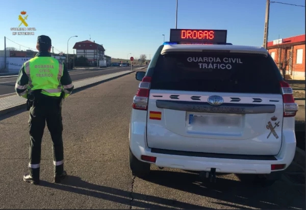 Spaniens Verkehrspolizei und Auto Laser störsender